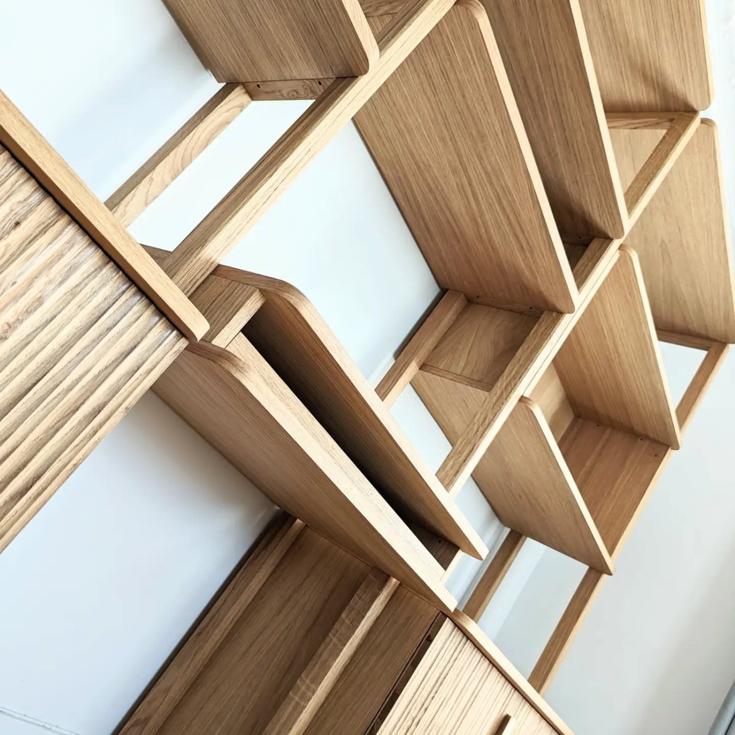 Bibliothèque en chêne massif